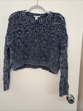 Full Tilt Navy Textured Diamond Crop Sweater